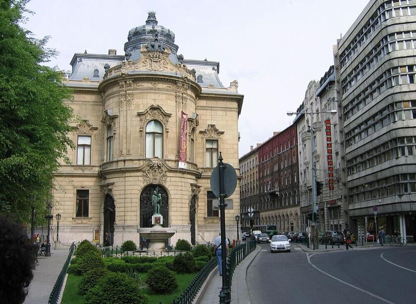 A Wenckheim-palota és a Szabó Ervin tér, Budapest VIII. kerület