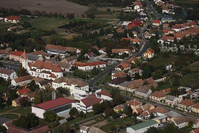 Fertoszentmiklos Falukozpont 1