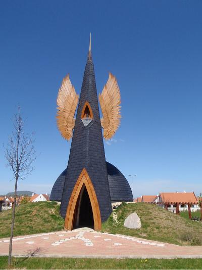 Ujjaszuletes Kapolna 1