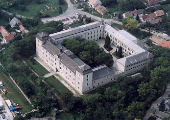 Zsambek   Palace 1